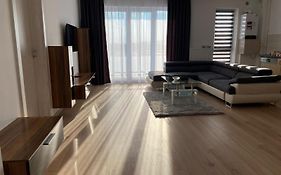 Milan Luxury Apartaments Iii-Maurer Residence